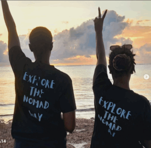 backgr diani two people